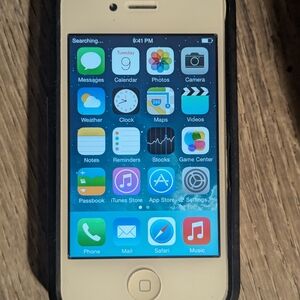 Apple iPhone 4s White